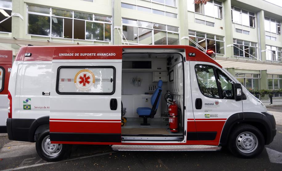Saúde entrega ambulâncias para reforçar os serviços do Samu