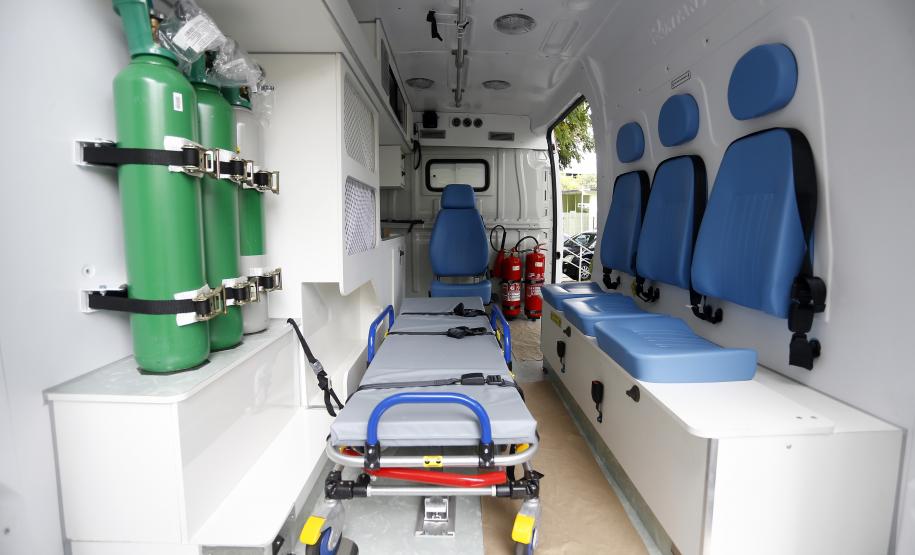 Saúde entrega ambulâncias para reforçar os serviços do Samu
