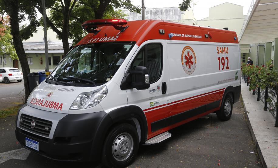 Saúde entrega ambulâncias para reforçar os serviços do Samu