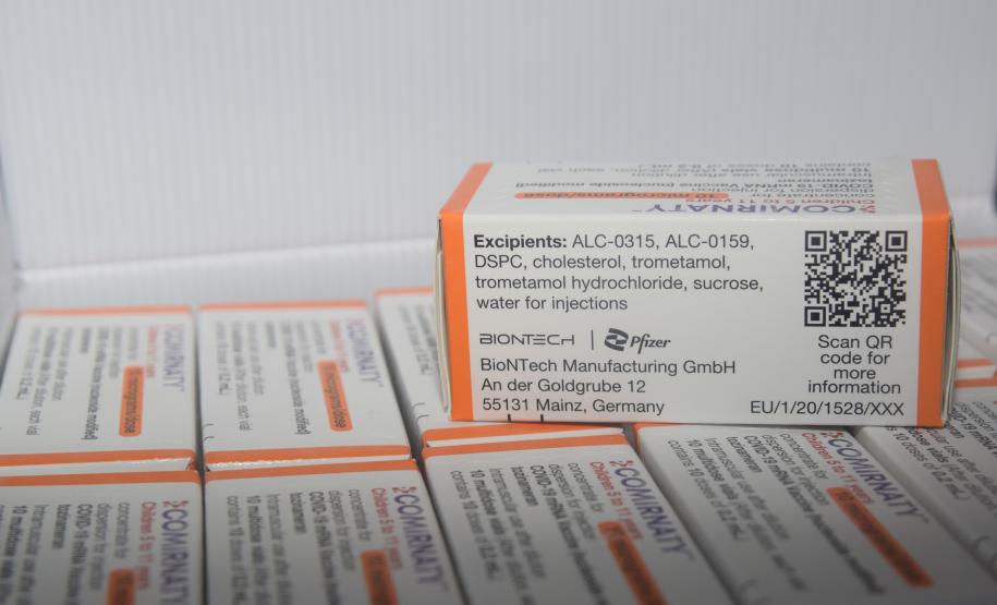 Mais 61 mil vacinas contra a Covid-19 para crianças chegam ao Estado nesta quinta