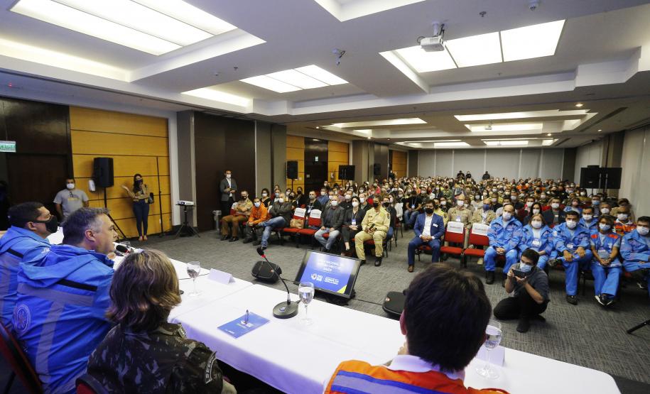 Curso inédito no Estado treina profissionais para atuarem em situações de emergência, desastres, calamidades e avaliação de risco