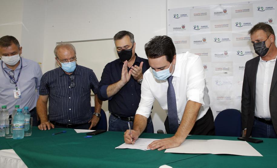 Governador anuncia mais de R$ 4,3 milhões em investimentos para o Hospital Infantil Waldemar Monastier