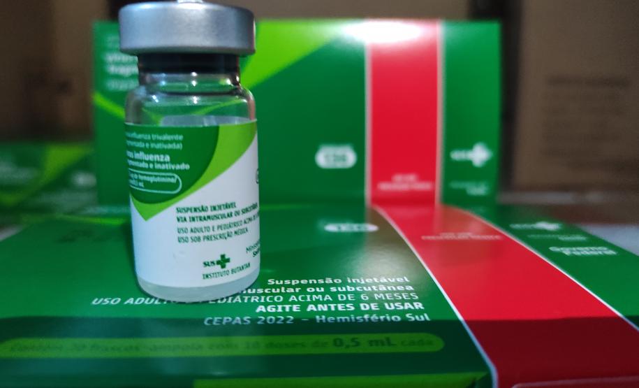 Primeiro lote de vacinas contra a gripe chega ao Paraná