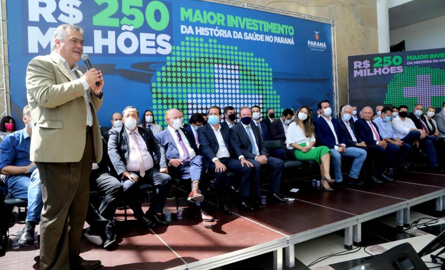 Estado investirá R$ 250 milhões em saúde nos municípios, maior pacote da história do Paraná