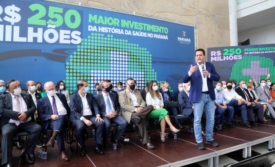 Estado investirá R$ 250 milhões em saúde nos municípios, maior pacote da história do Paraná