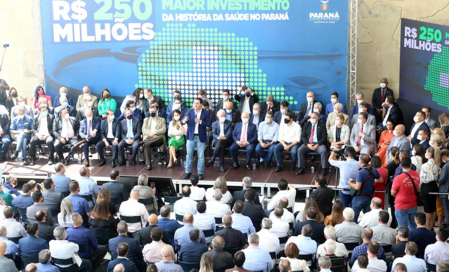 Estado investirá R$ 250 milhões em saúde nos municípios, maior pacote da história do Paraná