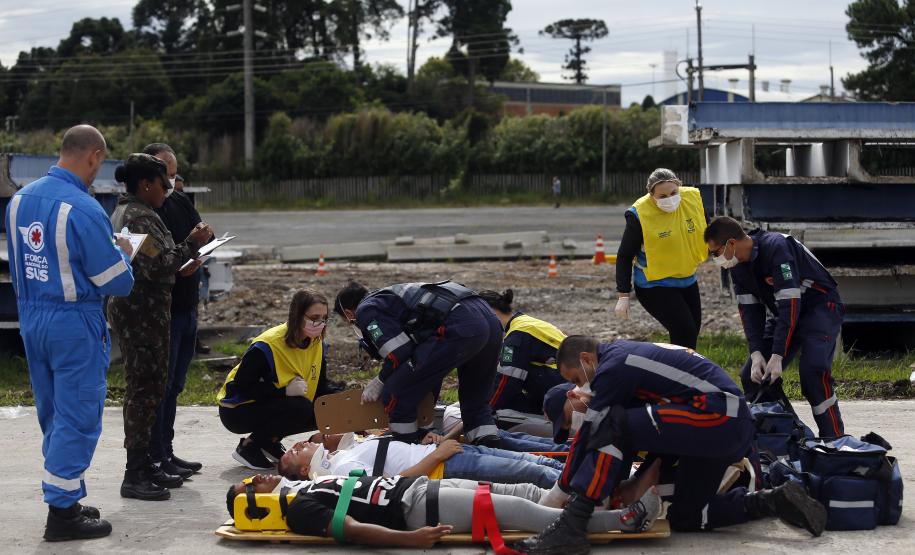 Simulado de cena encerra treinamento da Força Nacional do SUS no Paraná