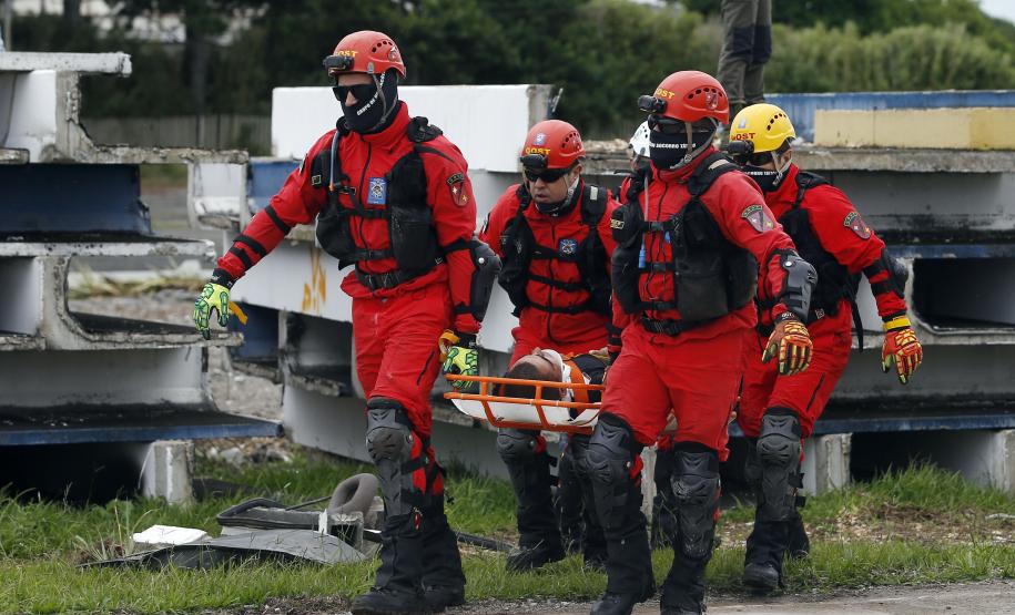 Simulado de cena encerra treinamento da Força Nacional do SUS no Paraná