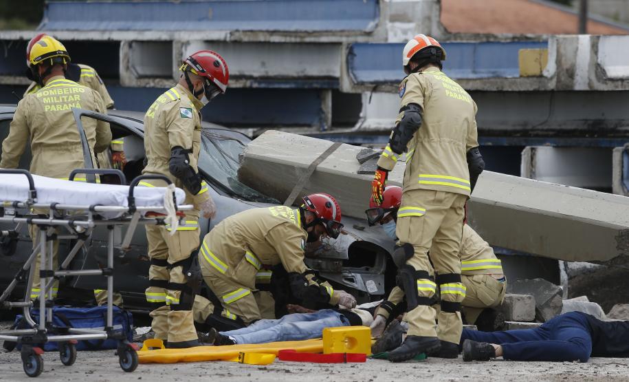 Simulado de cena encerra treinamento da Força Nacional do SUS no Paraná