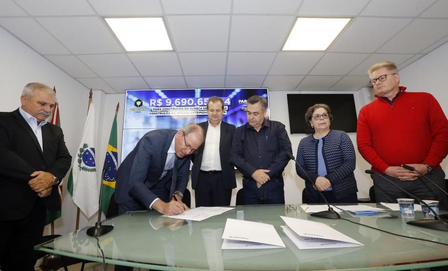 Governo do Estado repassa R$ 9,6 milhões para ampliar serviços de Saúde em Guarapuava e Irati