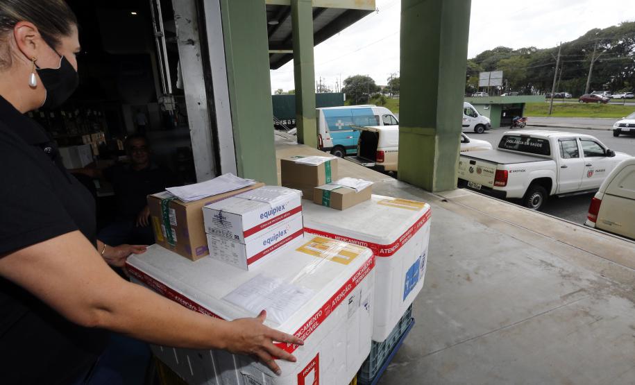 Saúde orienta inicio da segunda dose de reforço para idosos contra a Covid-19 e distribui vacinas para a Campanha de Influenza