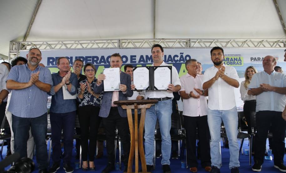 Governo do Estado anuncia AME e maternidade em Paranaguá