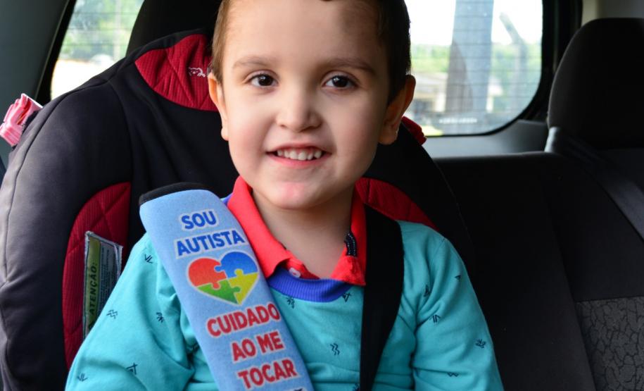 Sesa disponibilizará protetores de cinto de segurança aos autistas