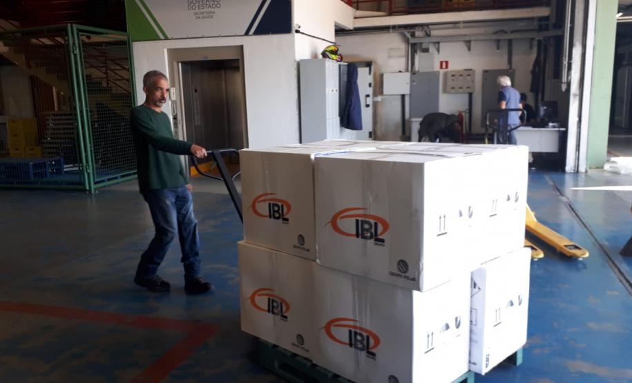 Estado recebe 325.340 vacinas contra a Covid-19 nesta segunda