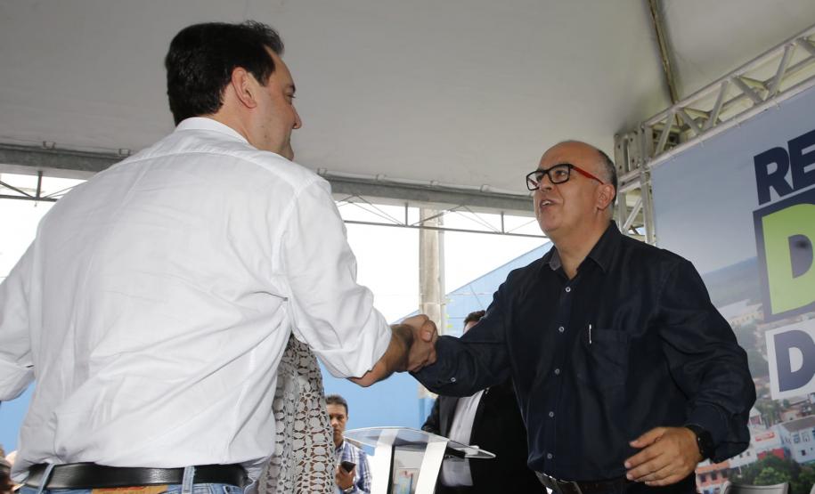 Governo do Estado anuncia AME e maternidade em Paranaguá