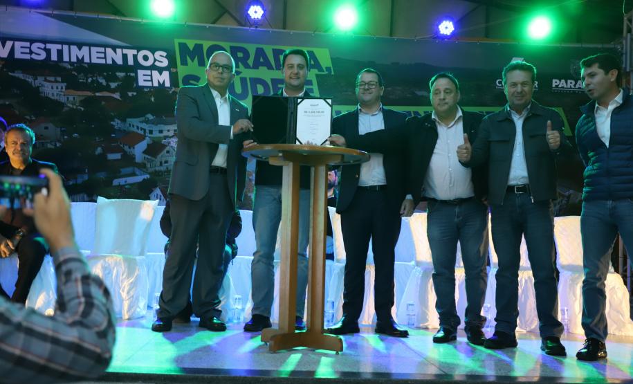 Governador confirma investimentos na saúde da Lapa