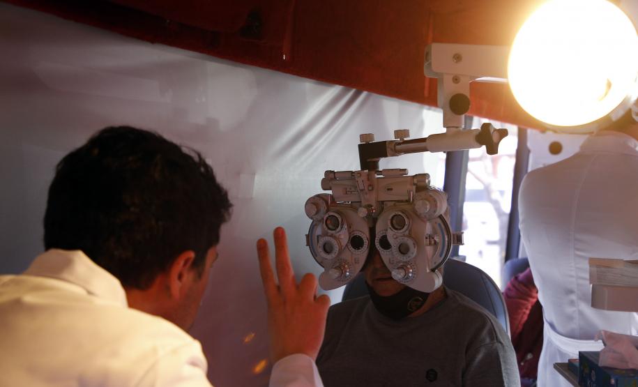 Comboio da Saúde para acelerar cirurgias oftalmológicas chega a Região Metropolitana