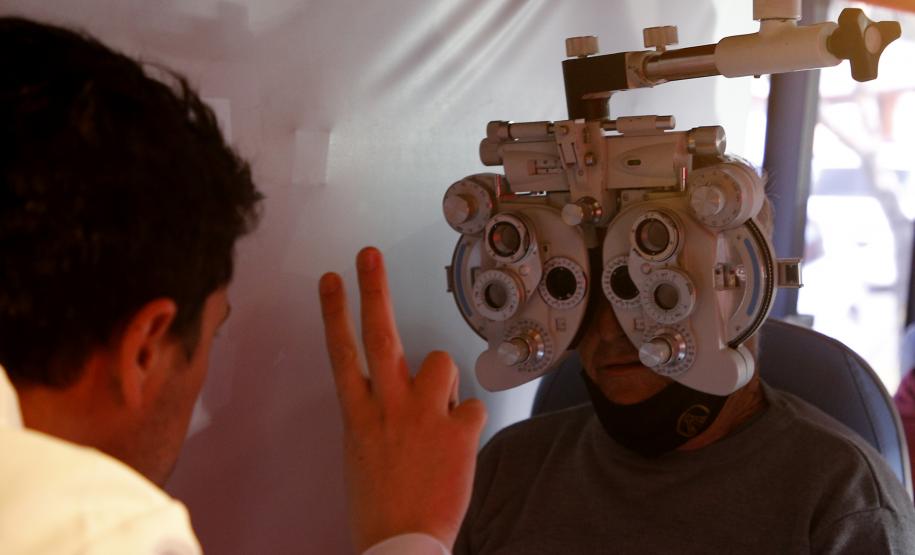 Comboio da Saúde para acelerar cirurgias oftalmológicas chega a Região Metropolitana