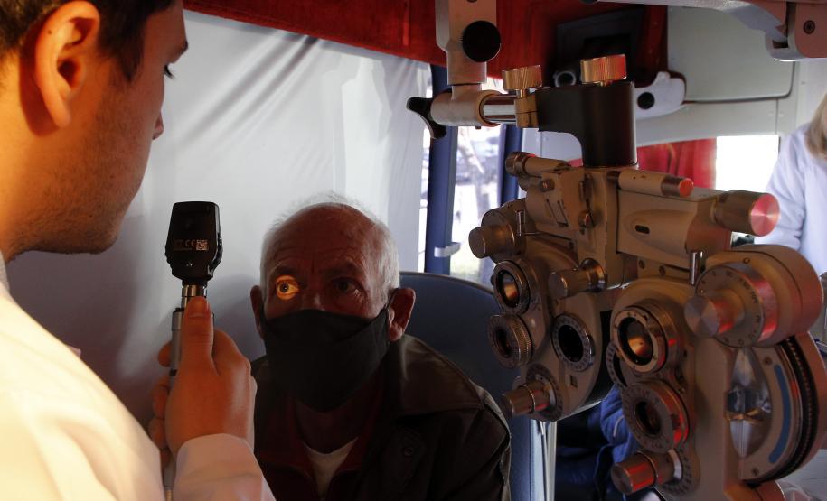 Comboio da Saúde para acelerar cirurgias oftalmológicas chega a Região Metropolitana