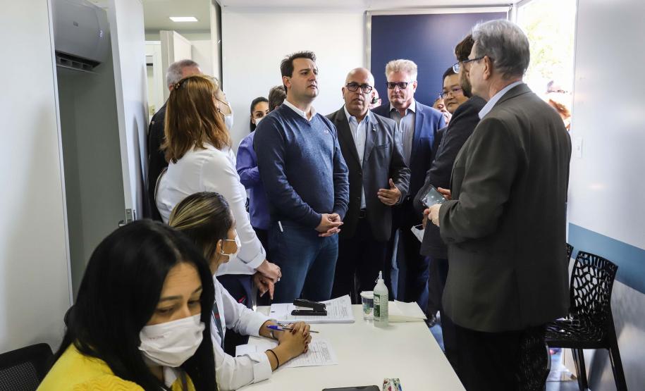 Governo inicia em Ibiporã mutirão para acelerar cirurgias oftalmológicas no Paraná