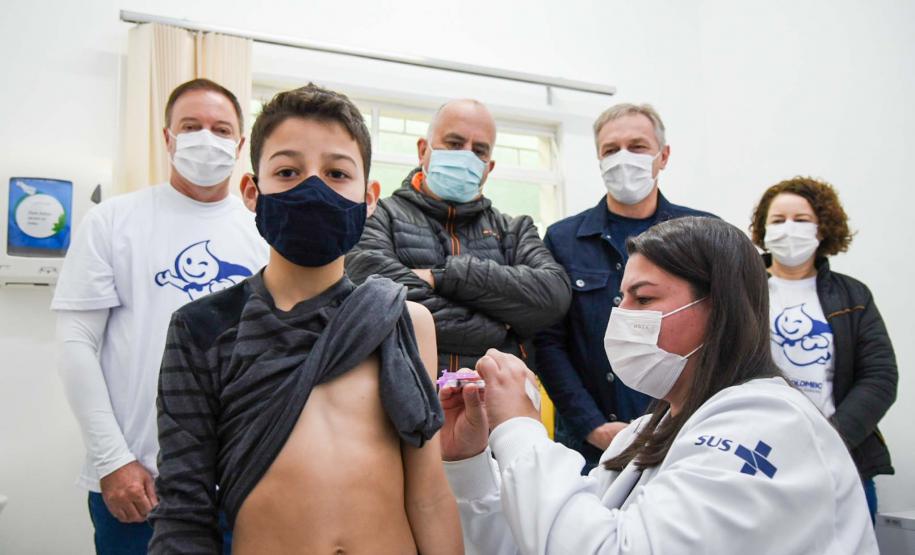 Dia D de Vacinação registrou mais de 371 mil doses aplicadas no Paraná