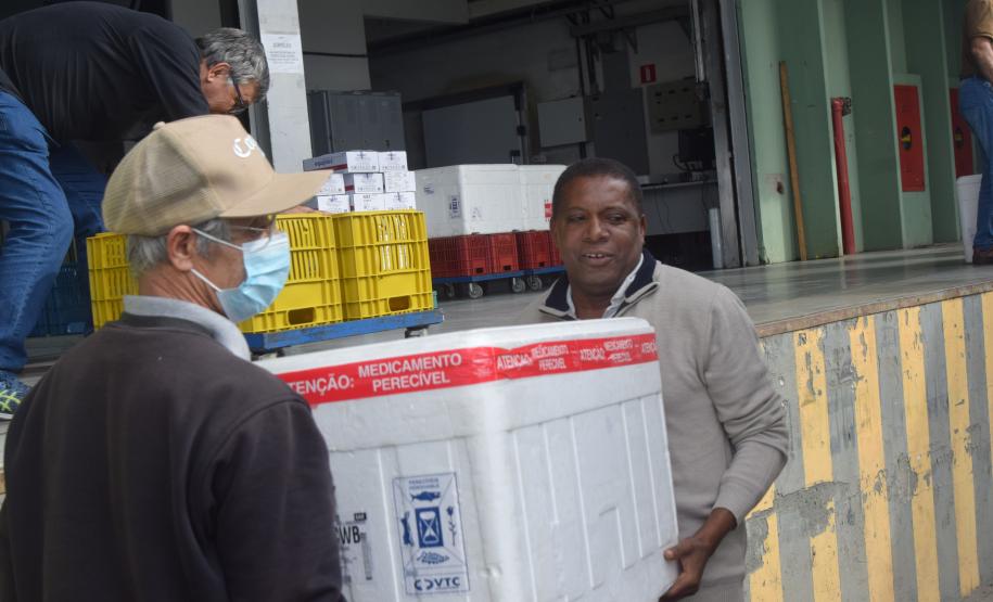 Sesa abastece Regionais com mais 220 mil vacinas contra a Covid-19