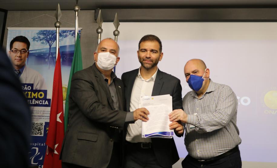 Com investimento de R$ 2,6 milhões, Governo entrega obra esperada há 36 anos no Hospital Evangélico de Londrina