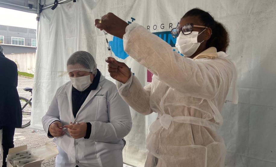 Dia D de Vacinação registrou mais de 371 mil doses aplicadas no Paraná
