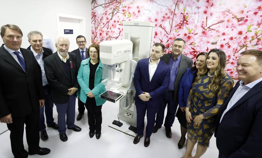 Governador em exercício participa da inauguração de novo complexo médico de Colombo