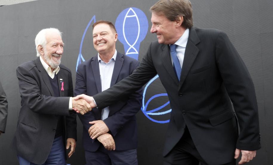 Governador em exercício participa da inauguração de novo complexo médico de Colombo