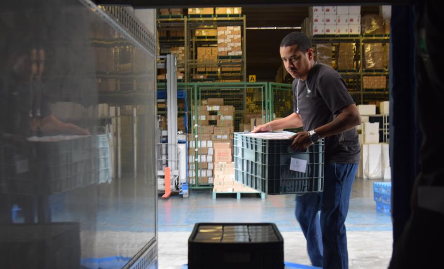 Estado recebe mais de 47 mil doses pediátricas contra a Covid-19 e inicia distribuição de vacinas nesta terça-feira