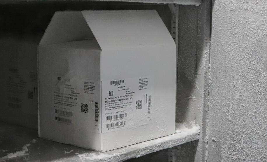 Ministério da Saúde antecipa envio e Paraná recebe 53,6 mil doses pediátricas contra Covid-19