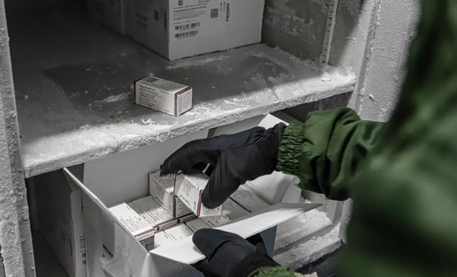 Ministério da Saúde antecipa envio e Paraná recebe 53,6 mil doses pediátricas contra Covid-19