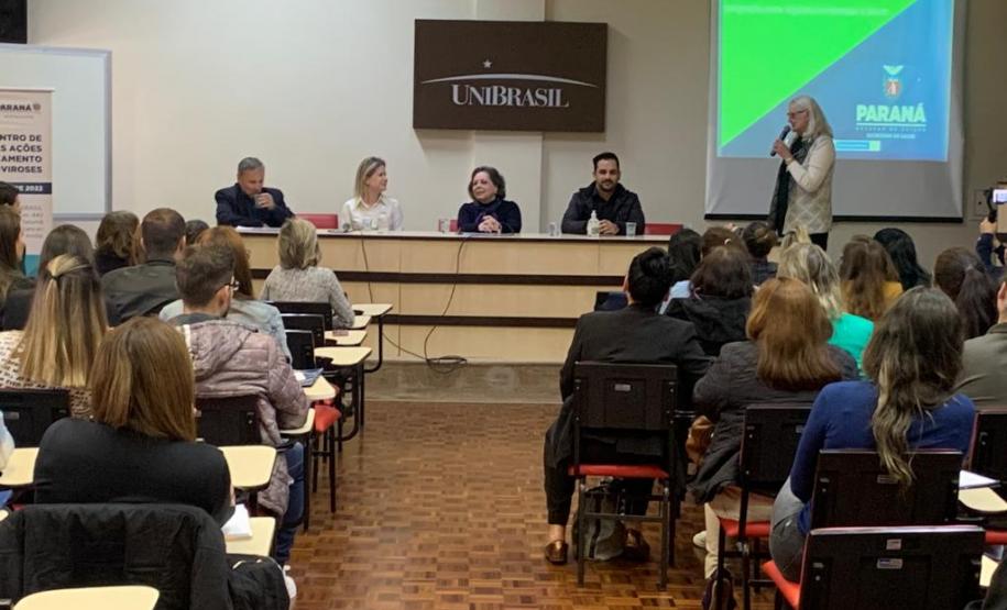 Saúde capacita equipes para o controle da dengue e inicia os preparativos para o dia D