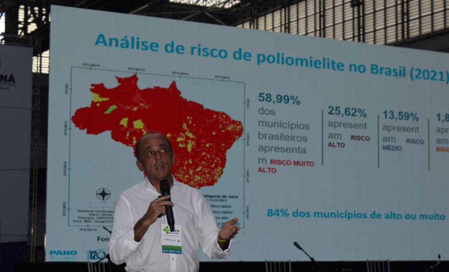No Paraná, diretor da Sociedade Brasileira de Imunizações reforça importância das vacinas