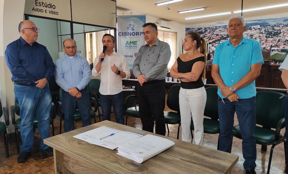 Secretário autoriza licitação de novo AME para Jacarezinho