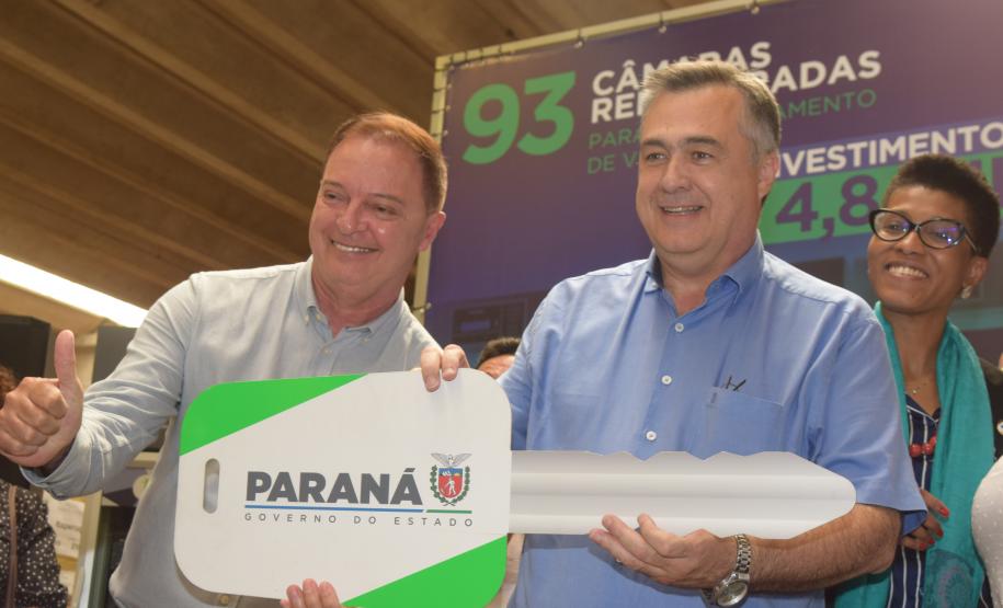 Municípios recebem nova frota do Samu e câmaras refrigeradas para armazenamento de vacinas