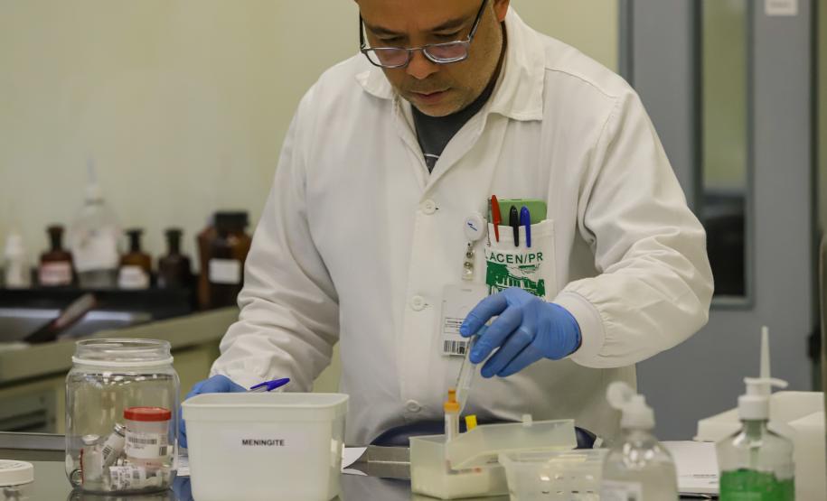 Lacen é referência nacional em monitoramento de doenças e inovação nos processos
