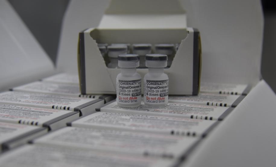 Chegam ao Paraná as primeiras doses de vacina bivalente contra a Covid-19