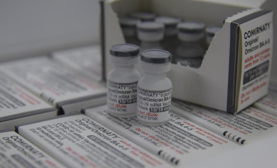 Chegam ao Paraná as primeiras doses de vacina bivalente contra a Covid-19