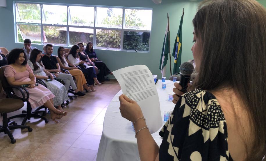 Escola de Saúde Publica forma oito novos profissionais em enfermagem obstétrica e multiprofissional em Saúde Mental