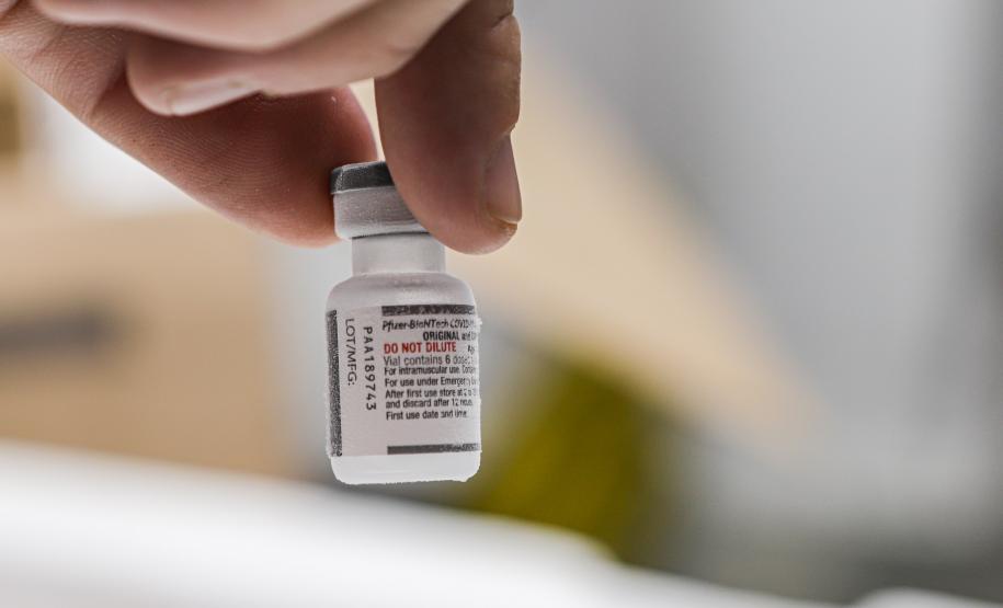 Paraná recebe terceira remessa de vacinas bivalentes contra a Covid-19