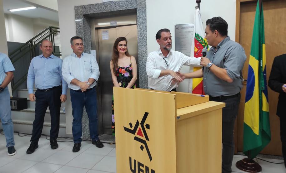 Clínica Odontológica da UEM recebe R$ 1,9 milhão em novos equipamentos para modernização e ampliação de atendimentos