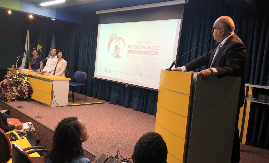 Saúde promove seminário e aborda importância do tratamento contra a tuberculose