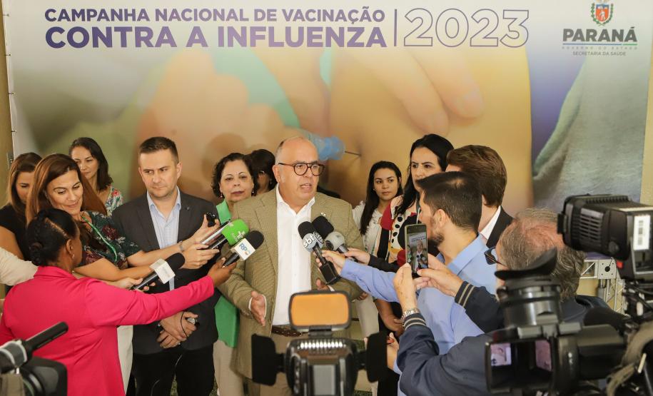 Paraná antecipa campanha e dá início à vacinação 2023 contra a Influenza nesta terça-feira