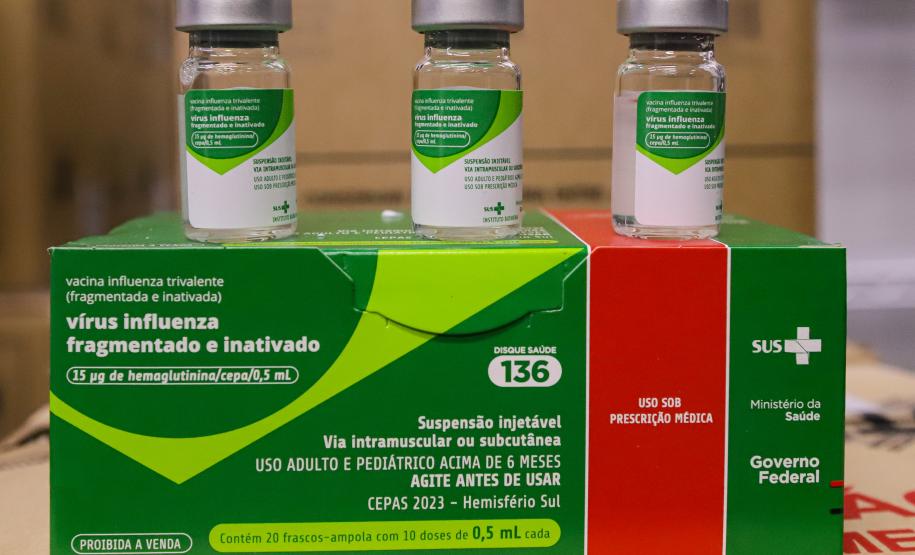 Paraná recebe primeiras doses de vacinas para campanha 2023 contra a gripe