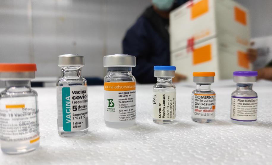 Com três anos de pandemia, vacinação marca ponto de virada na luta contra a Covid-19