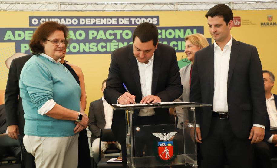 Paraná é o 1º estado a unir todos os Poderes no Pacto Nacional pela Consciência Vacinal