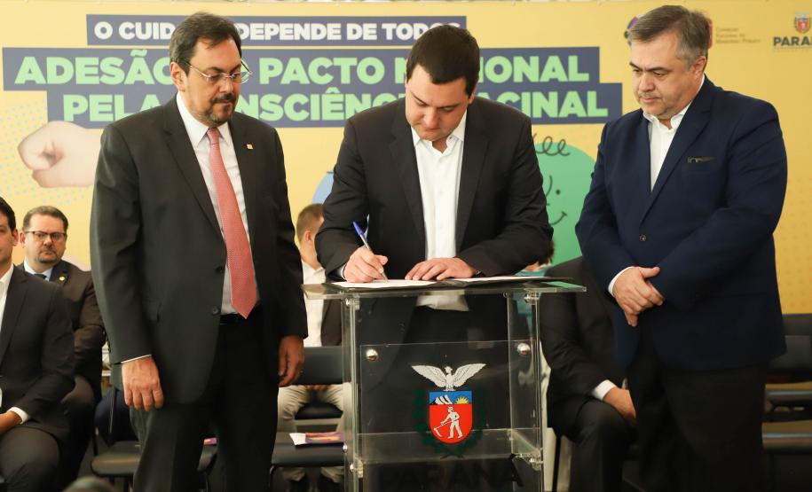 Paraná é o 1º estado a unir todos os Poderes no Pacto Nacional pela Consciência Vacinal