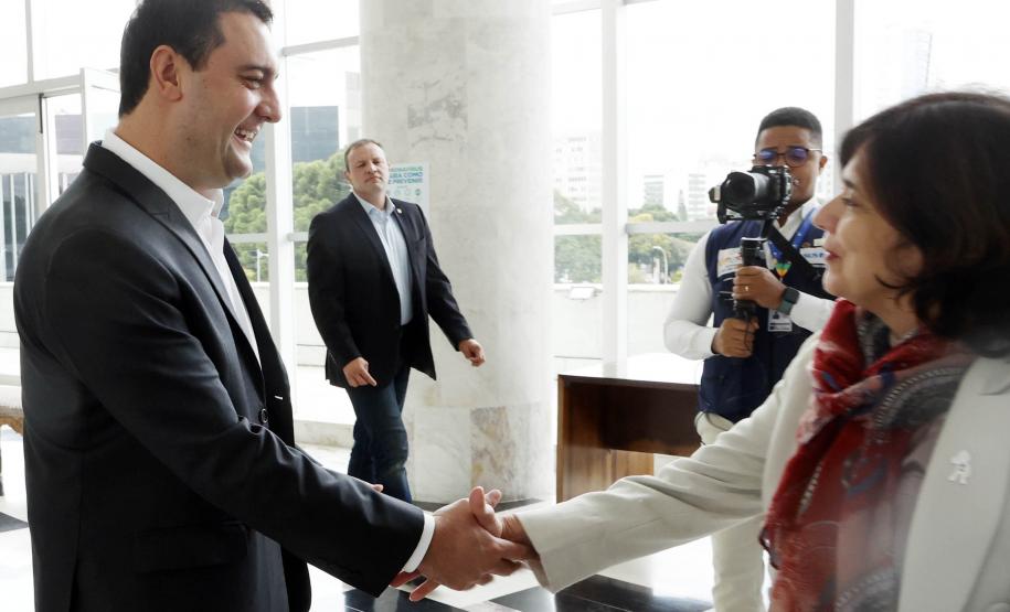 Governador recebe ministra da Saúde para debater fortalecimento da área no Paraná
